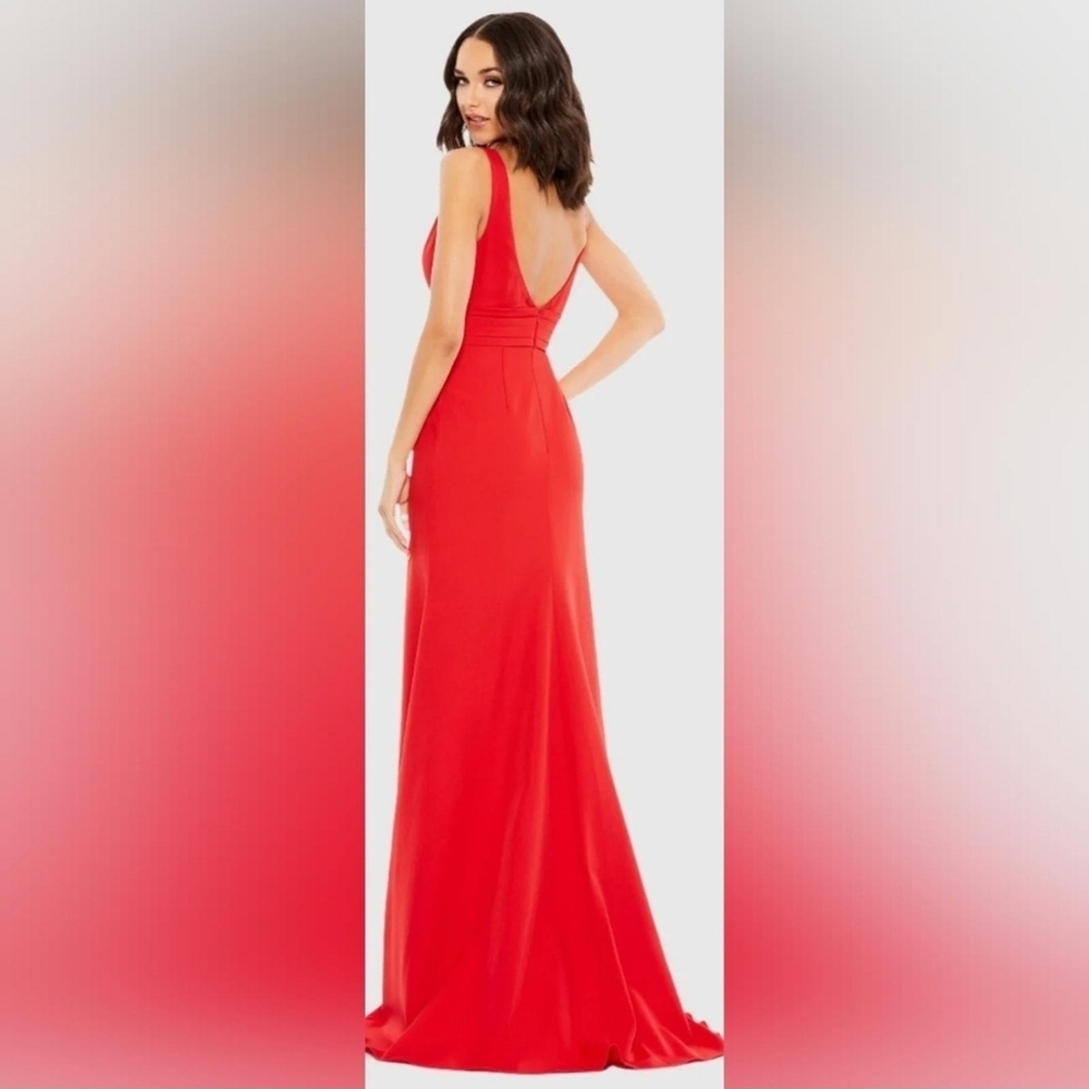MAC DUGGAL Sleeveless V Neck Bow Detail RED Mermaid Gown - Size 12 - NWT - Picture 2 of 10